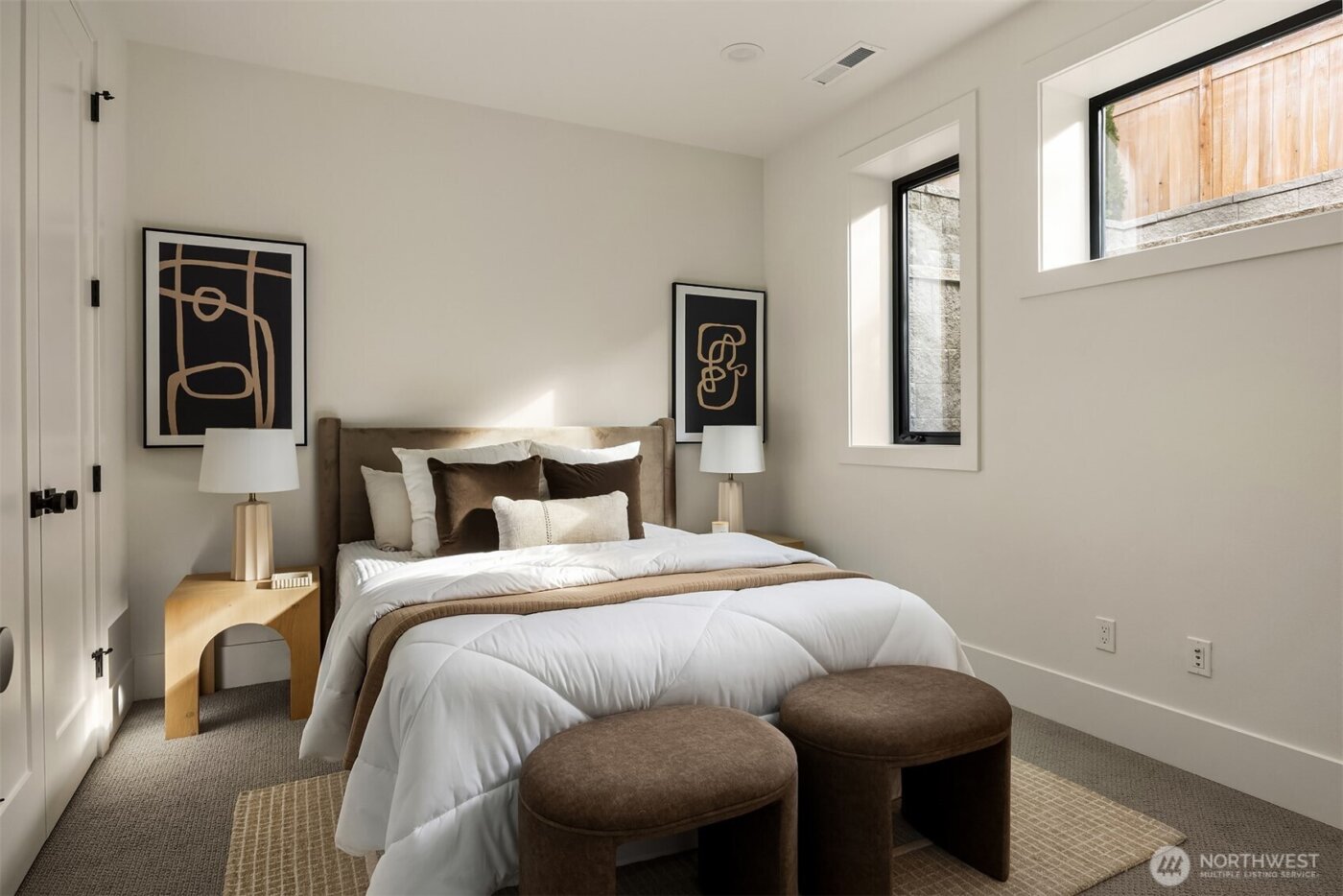 5808 Lakeview Drive , Kirkland, WA 98033