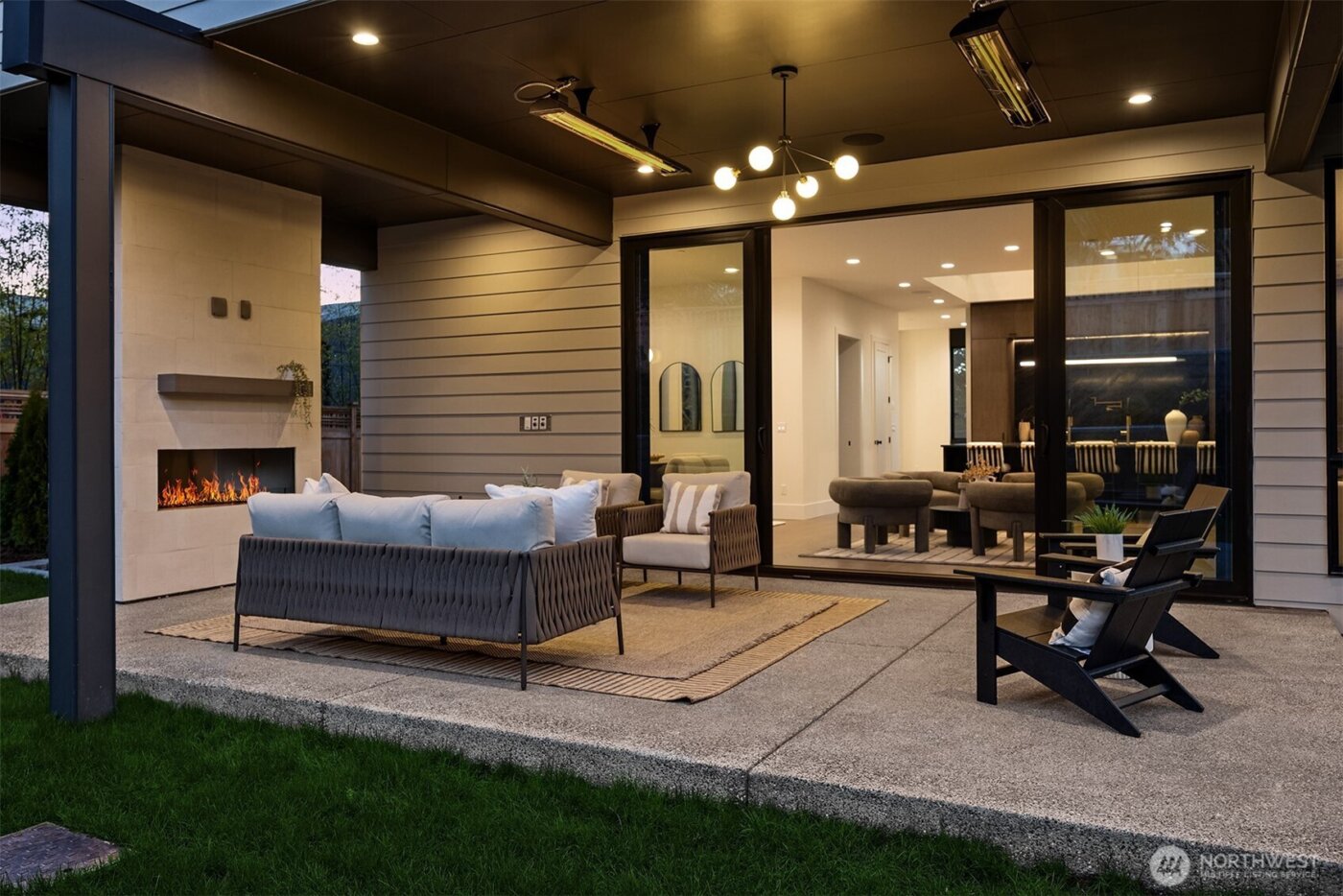 5808 Lakeview Drive , Kirkland, WA 98033