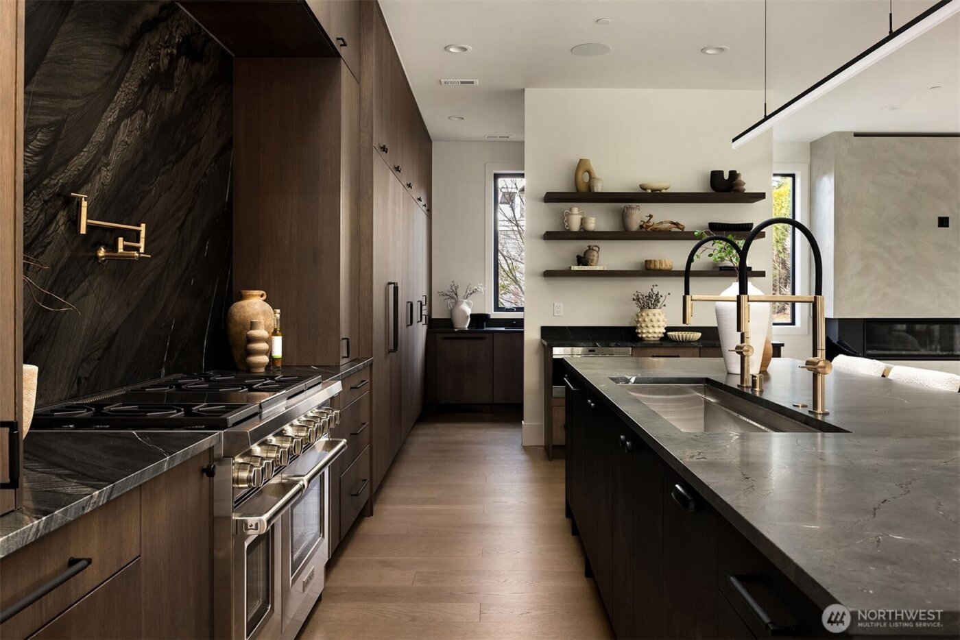 5808 Lakeview Drive , Kirkland, WA 98033