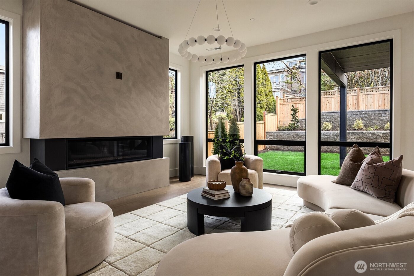 5808 Lakeview Drive , Kirkland, WA 98033