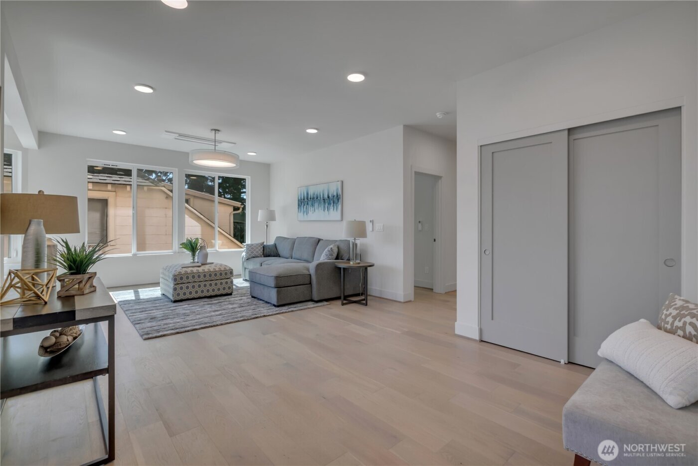 4019 4th Avenue NE #B, Seattle, WA 98105