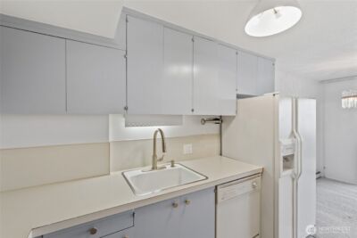 505 Belmont Avenue E #501, Seattle, WA 98102 - Photo 9