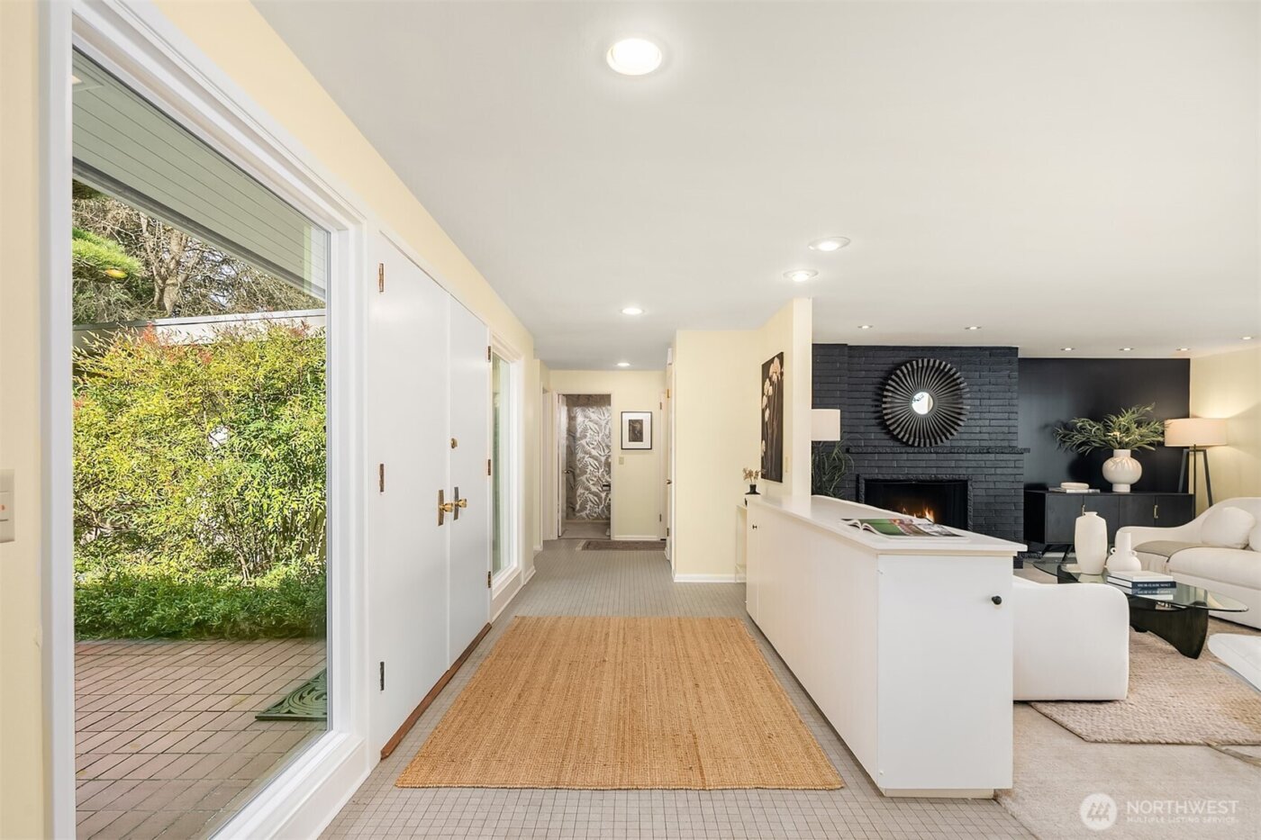 6555 NE Windermere Road , Seattle, WA 98105