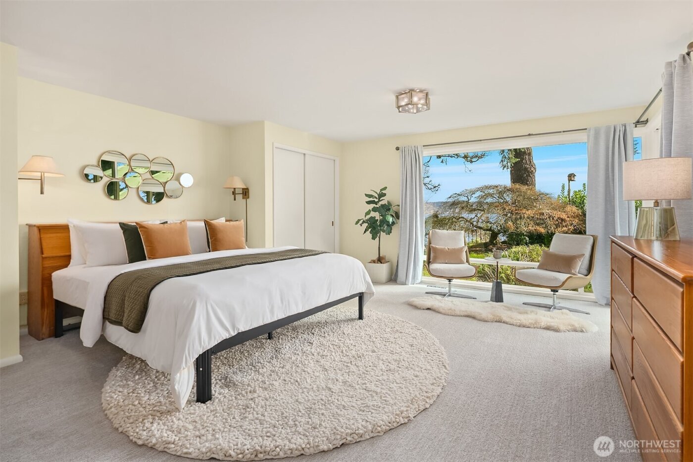 6555 NE Windermere Road , Seattle, WA 98105