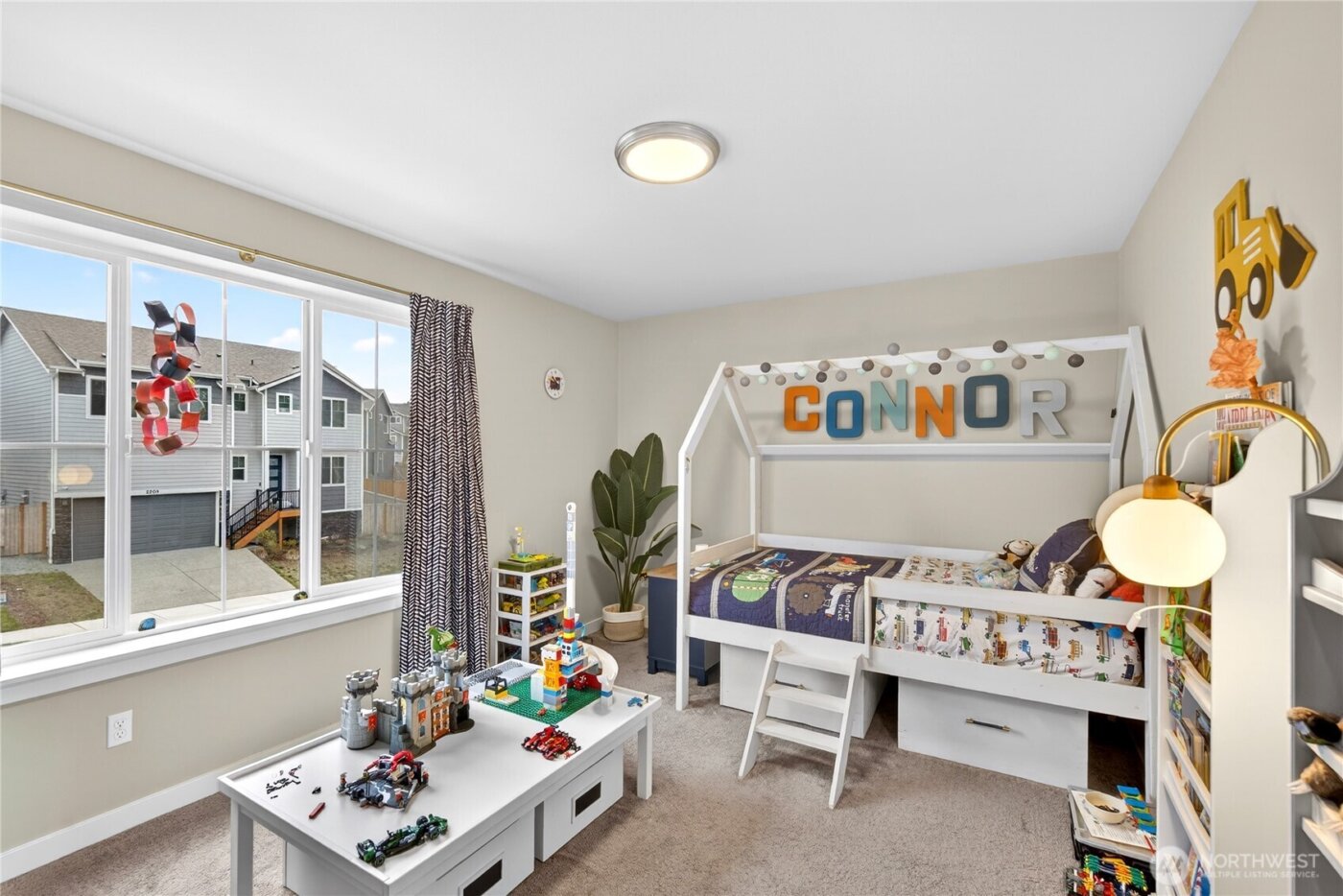 2210 SW Putnam Dr. , Oak Harbor, WA 98277