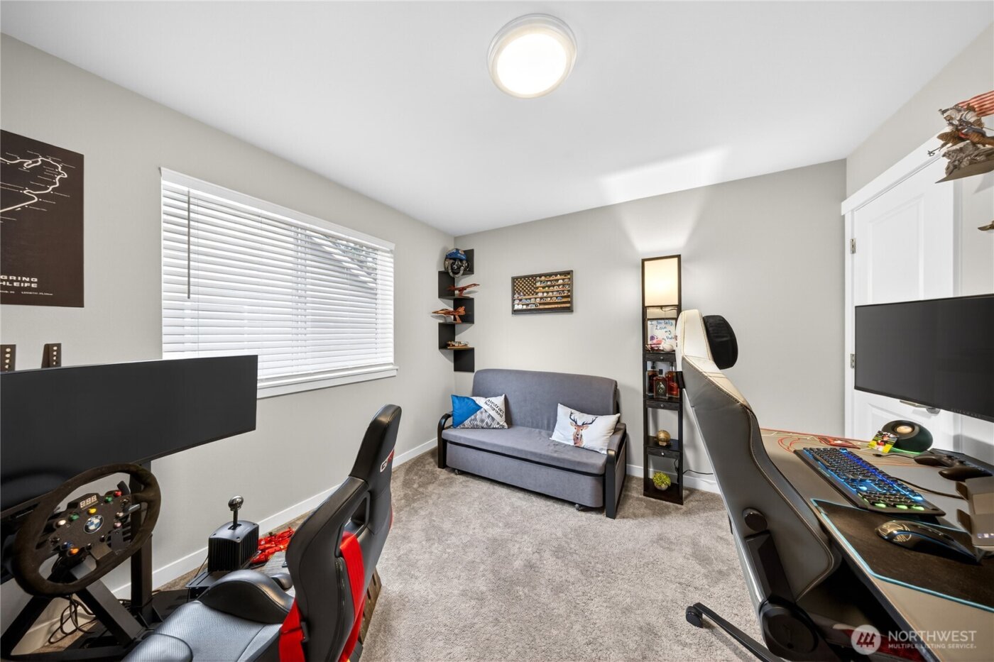 2210 SW Putnam Dr. , Oak Harbor, WA 98277