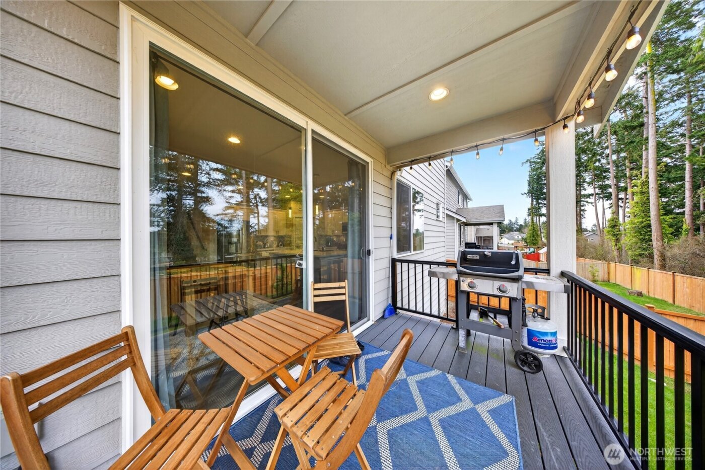 2210 SW Putnam Dr. , Oak Harbor, WA 98277