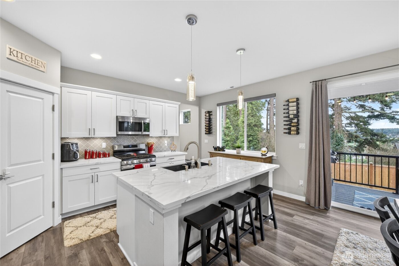 2210 SW Putnam Dr. , Oak Harbor, WA 98277