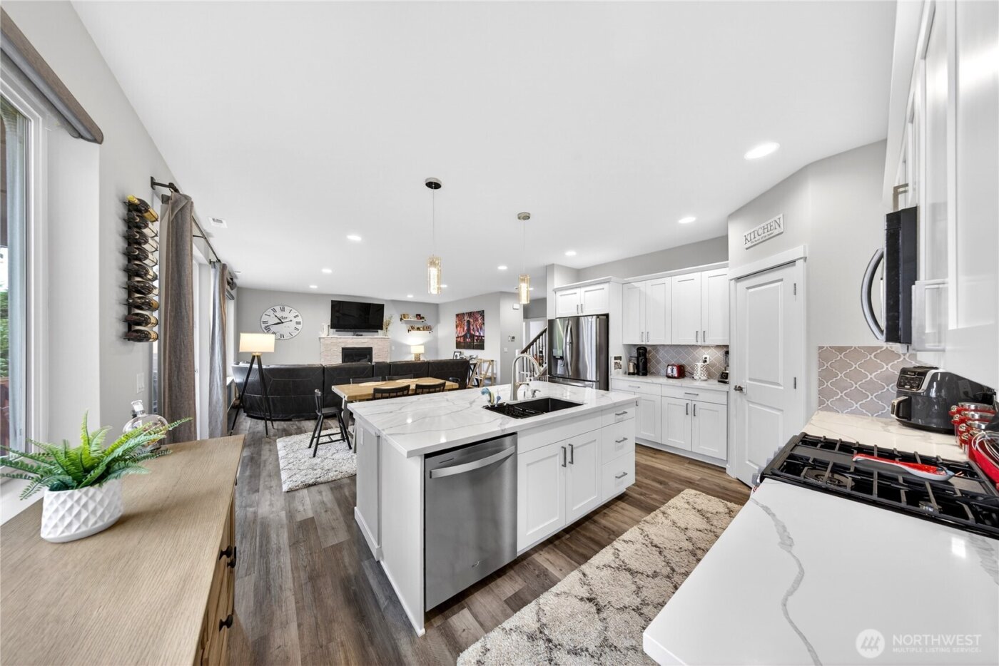 2210 SW Putnam Dr. , Oak Harbor, WA 98277