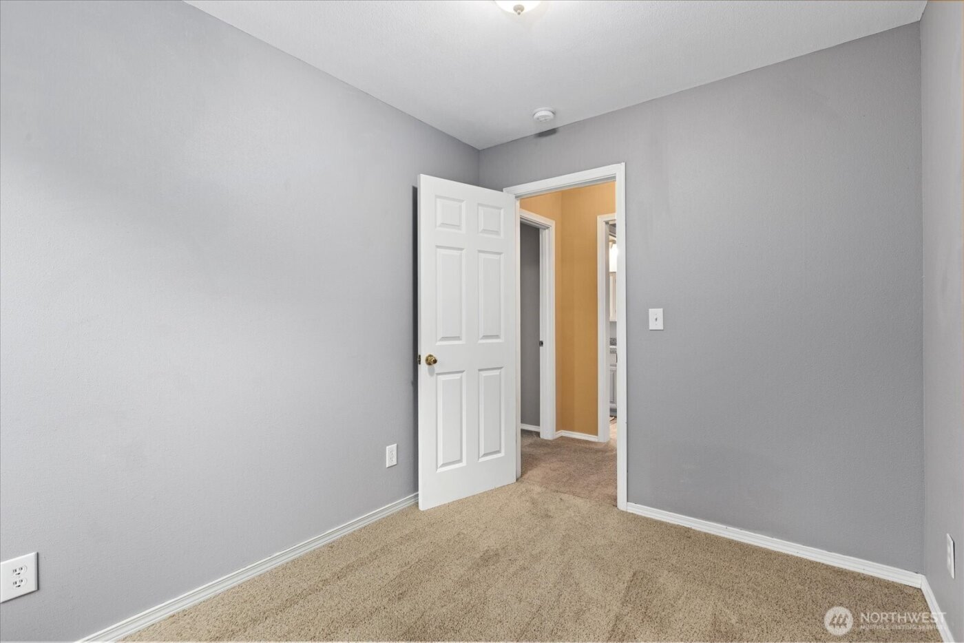 5300 Glenwood Avenue #U-2, Everett, WA 98203