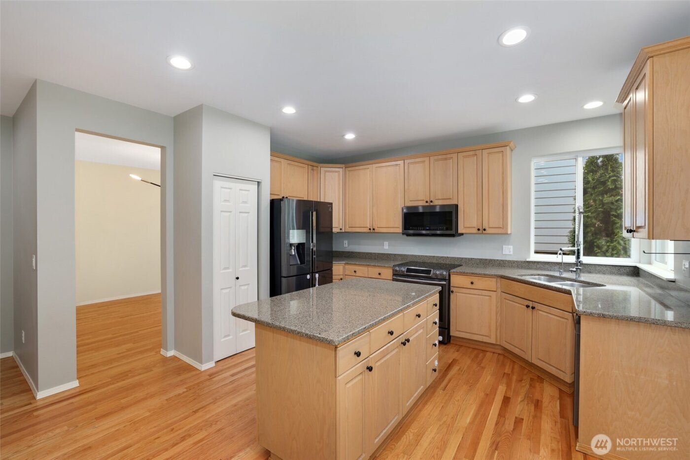 5810 Olive Avenue SE, Auburn, WA 98092