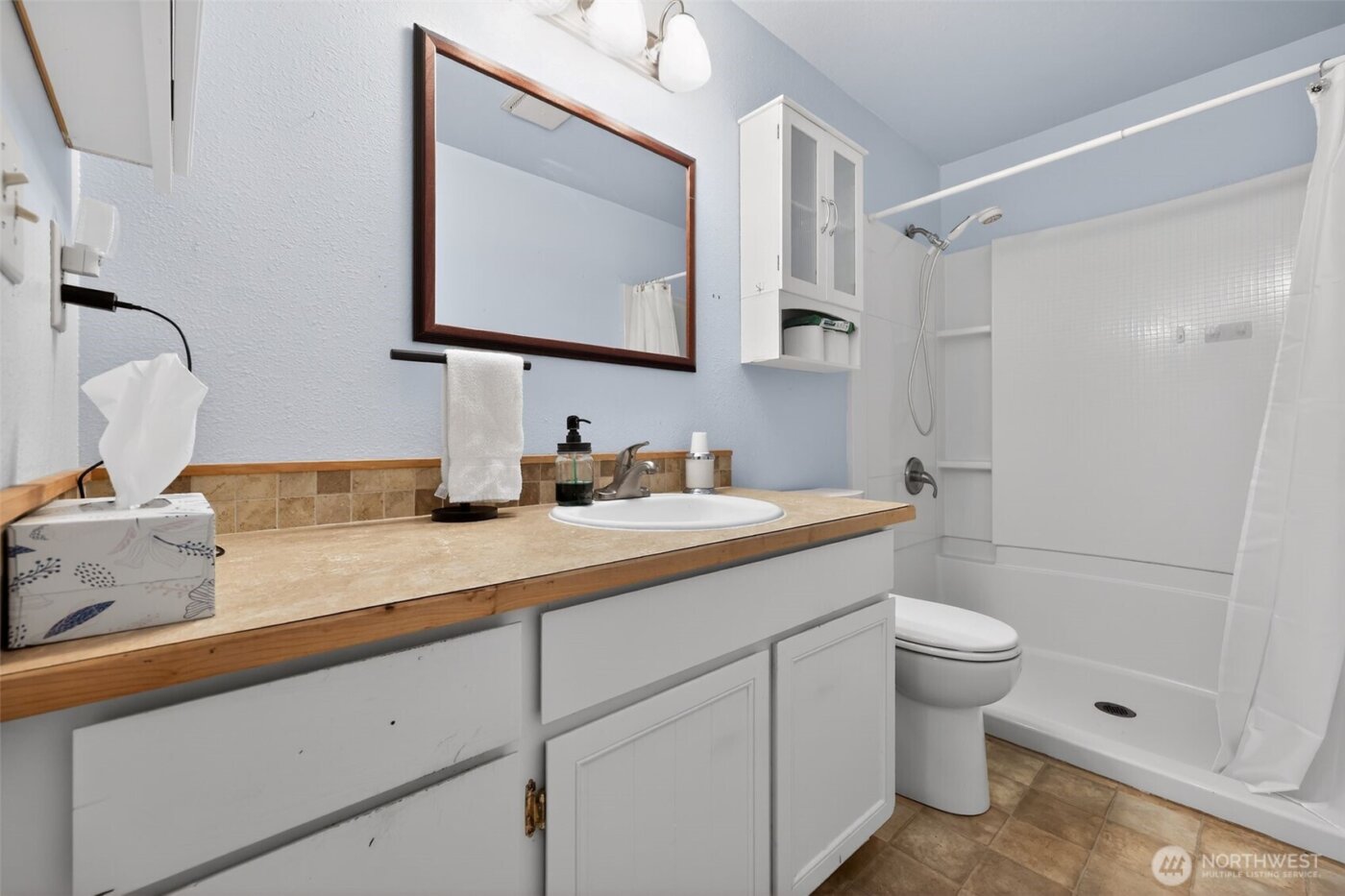 271 Hawkins Road , Winlock, WA 98596