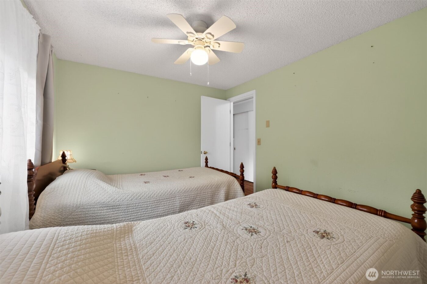 271 Hawkins Road , Winlock, WA 98596