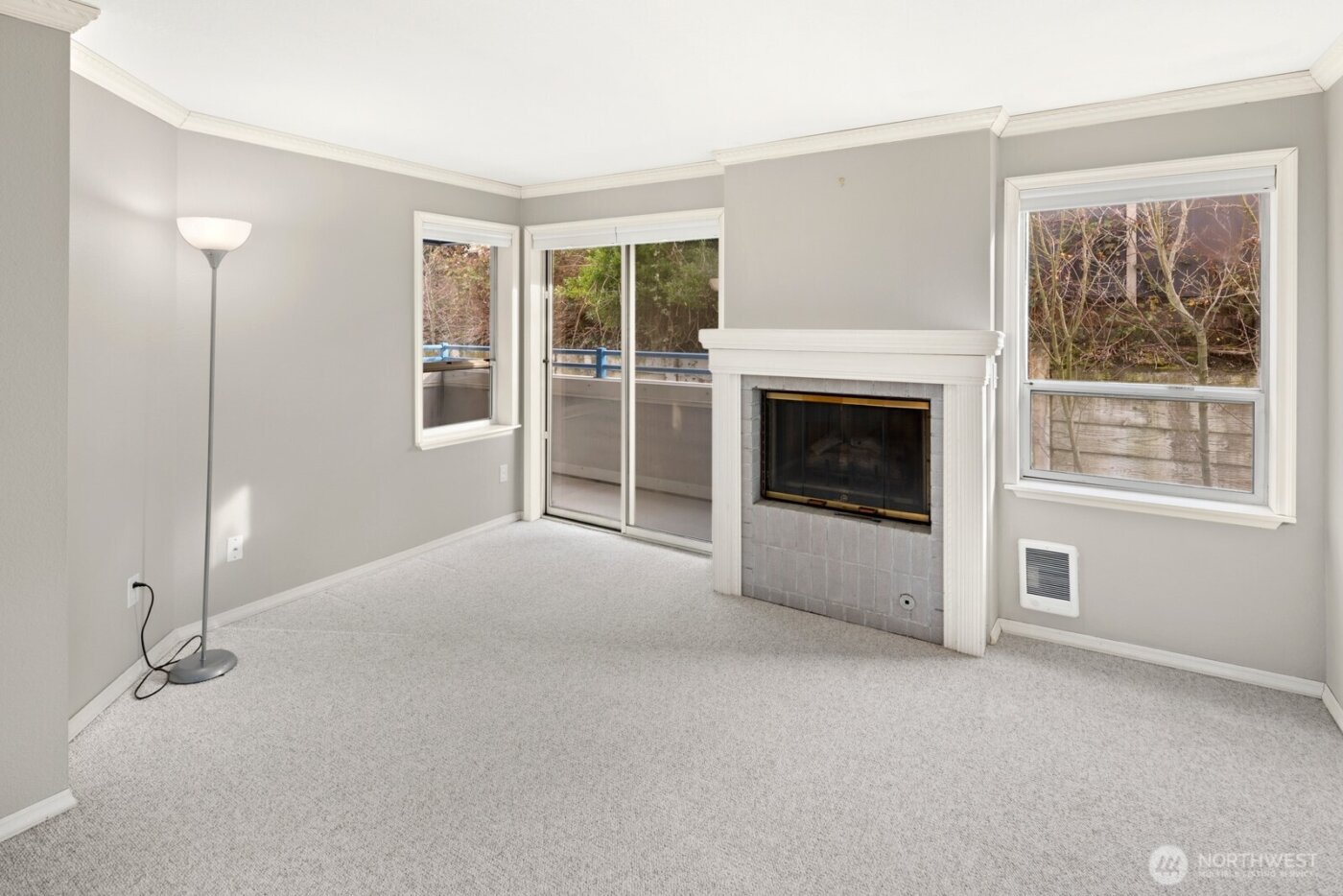 2244 13th Avenue W #407, Seattle, WA 98119