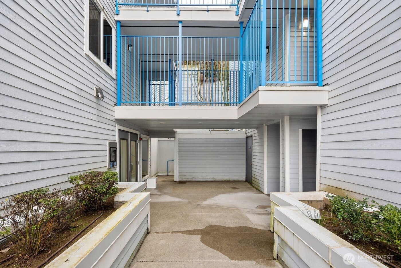 2244 13th Avenue W #407, Seattle, WA 98119