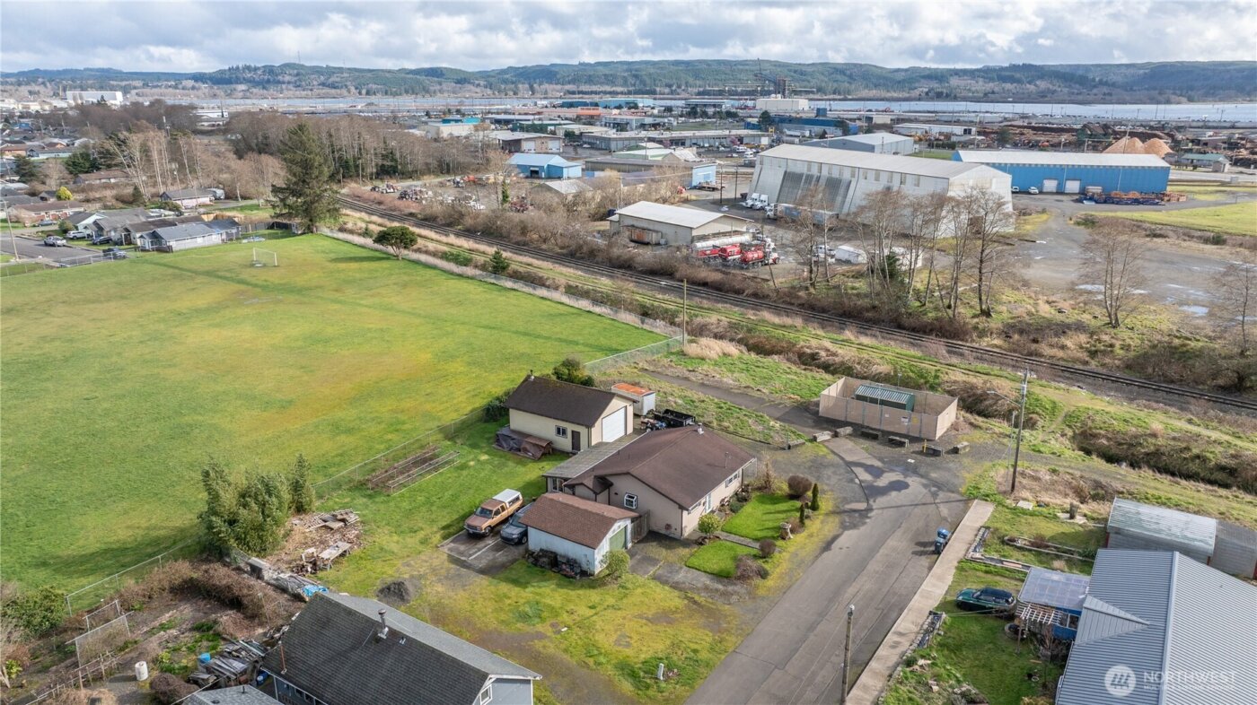 304 Oak Street , Aberdeen, WA 98520