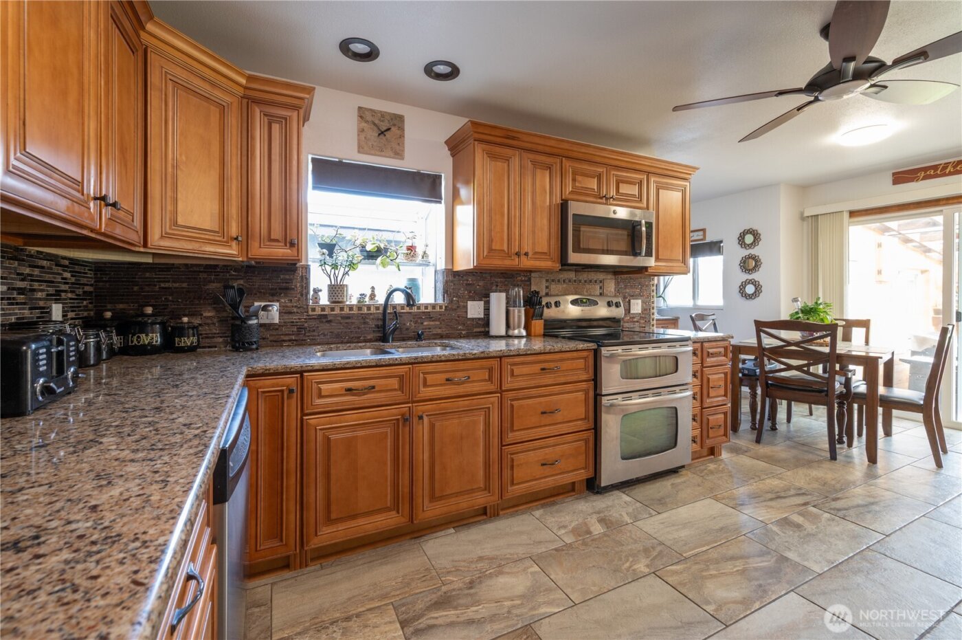 304 Oak Street , Aberdeen, WA 98520