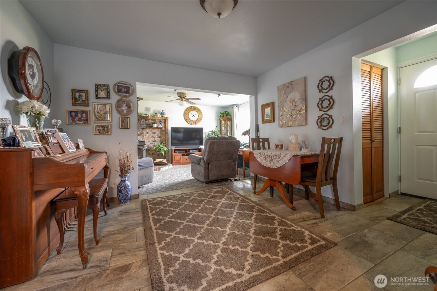 304 Oak Street , Aberdeen, WA 98520