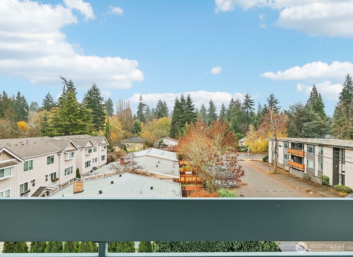 12300 33rd Avenue NE #402, Seattle, WA 98125