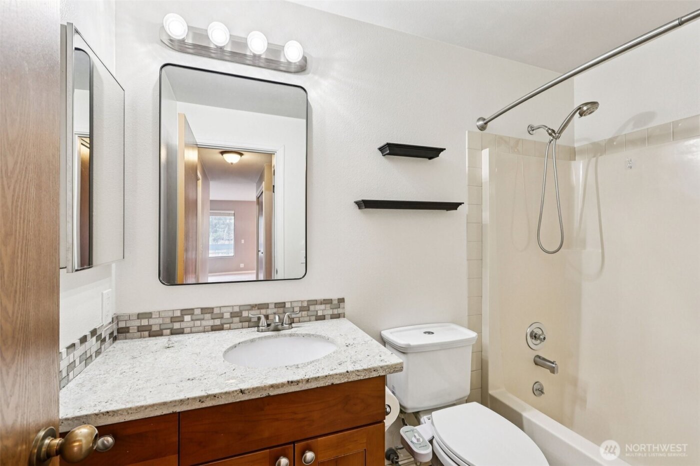 12300 33rd Avenue NE #402, Seattle, WA 98125