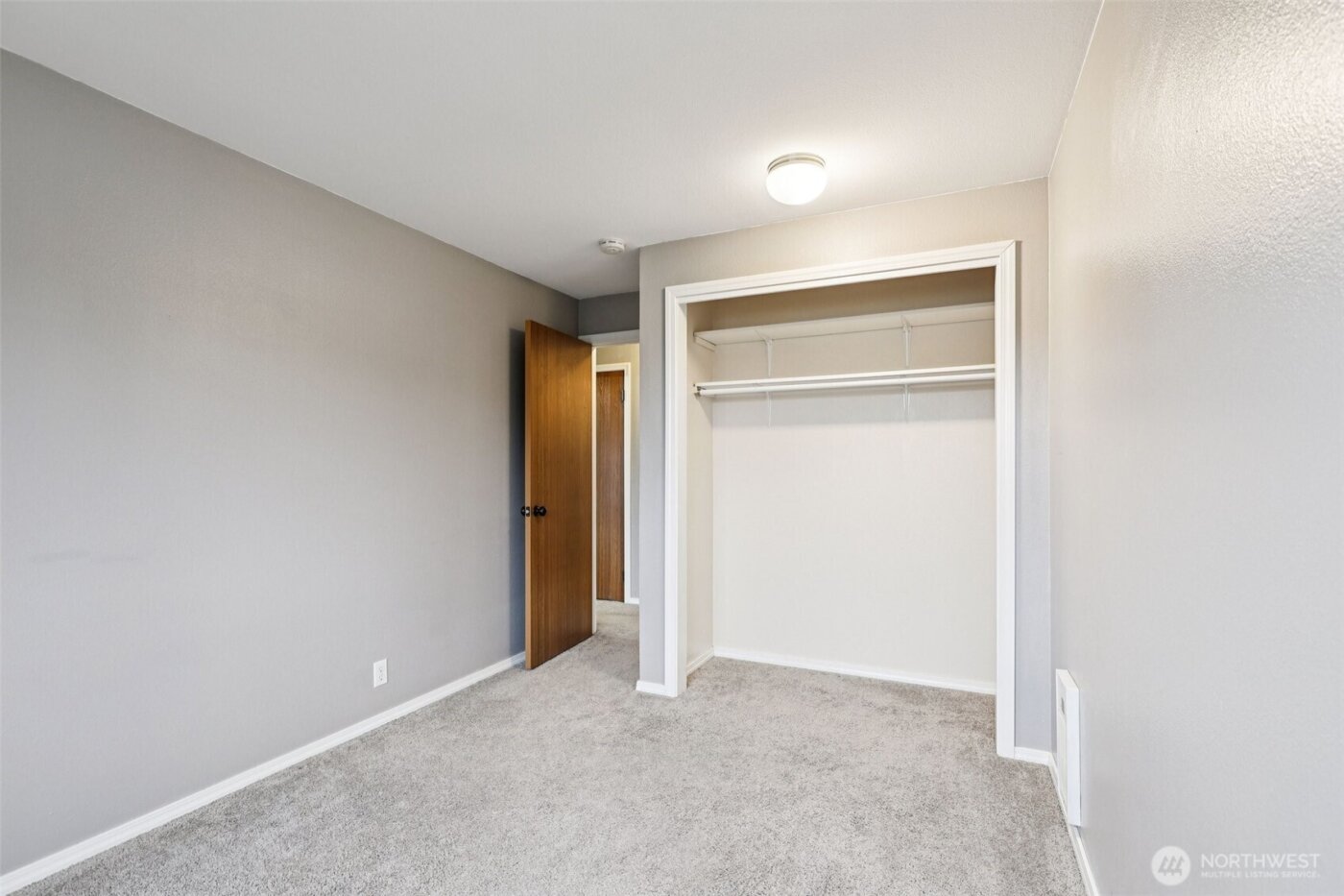 12300 33rd Avenue NE #402, Seattle, WA 98125