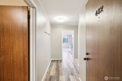 12300 33rd Avenue NE #402, Seattle, WA 98125 - Photo 20