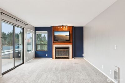 12300 33rd Avenue NE #402, Seattle, WA 98125 - Photo 4