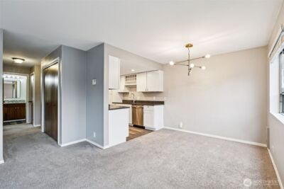 12300 33rd Avenue NE #402, Seattle, WA 98125 - Photo 9