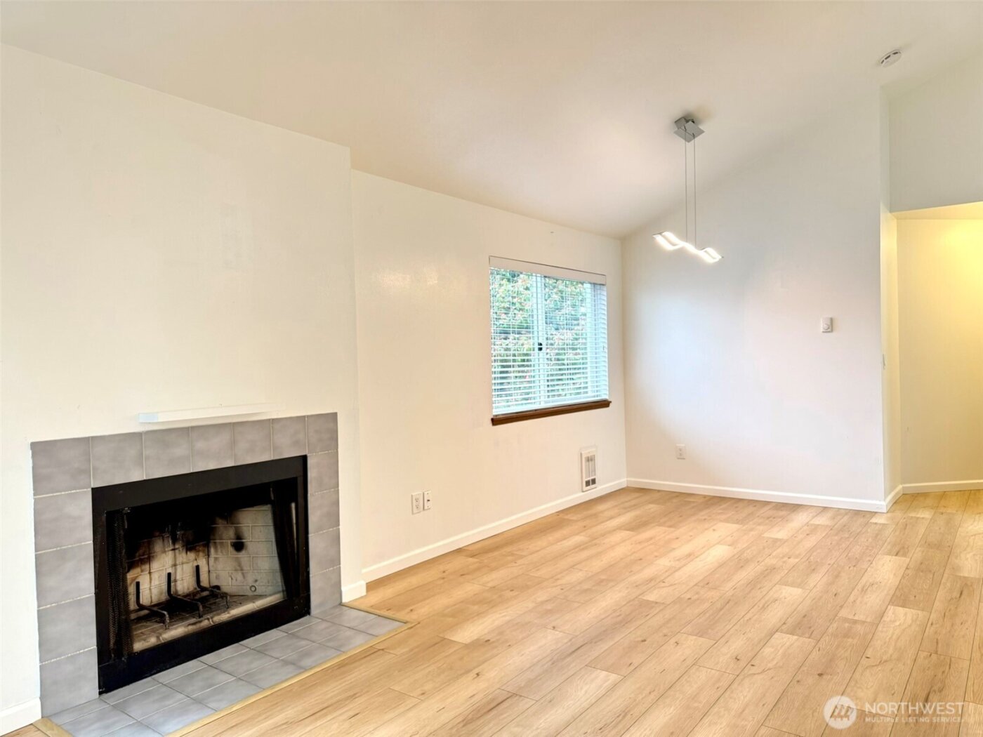 12043 Bartlett Avenue NE, Seattle, WA 98125