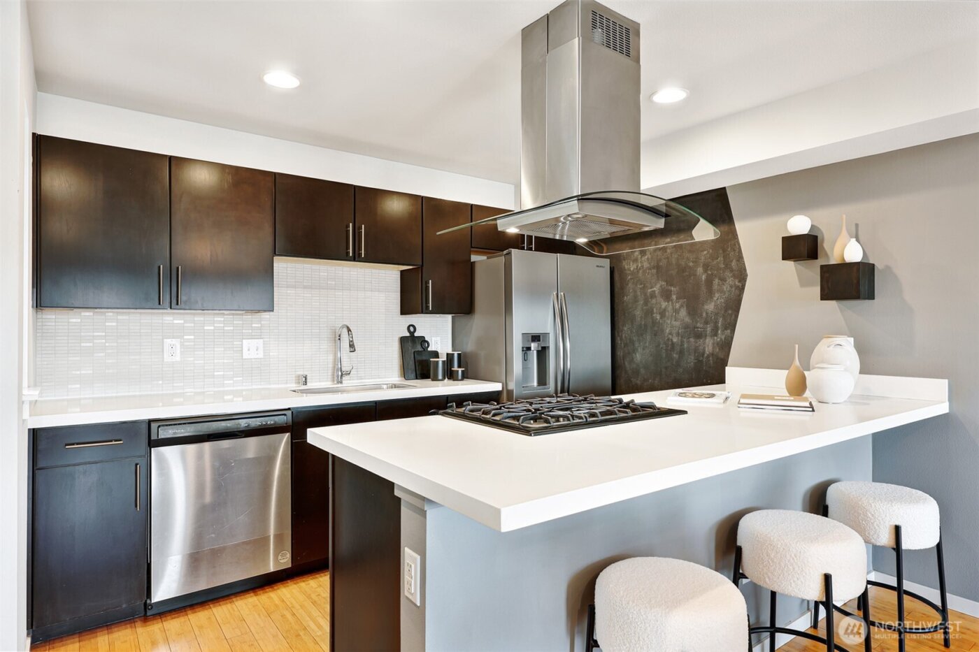 2046 14th Avenue W #B, Seattle, WA 98119