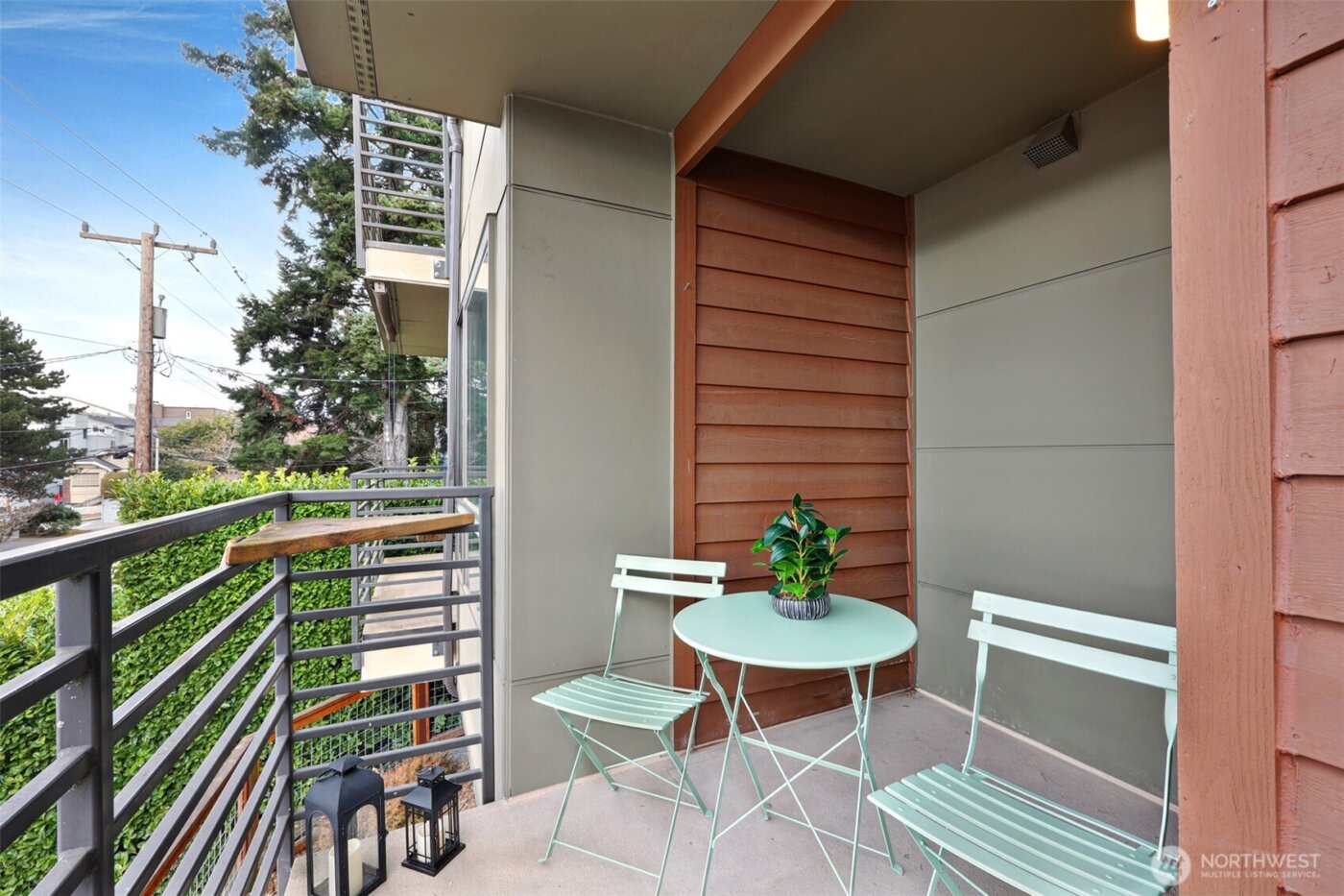 2046 14th Avenue W #B, Seattle, WA 98119