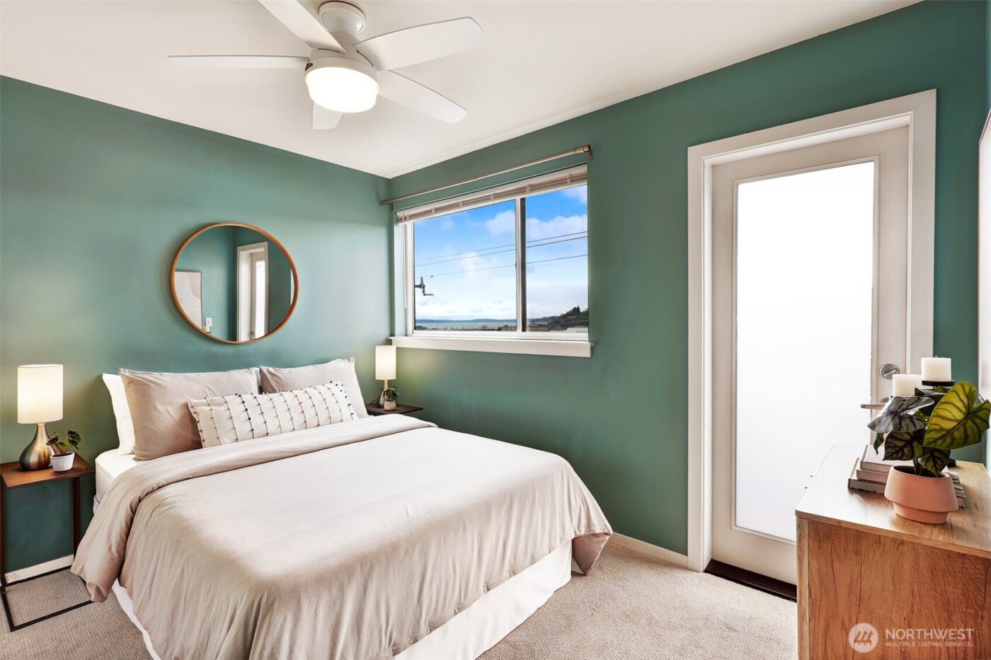 2046 14th Avenue W #B, Seattle, WA 98119