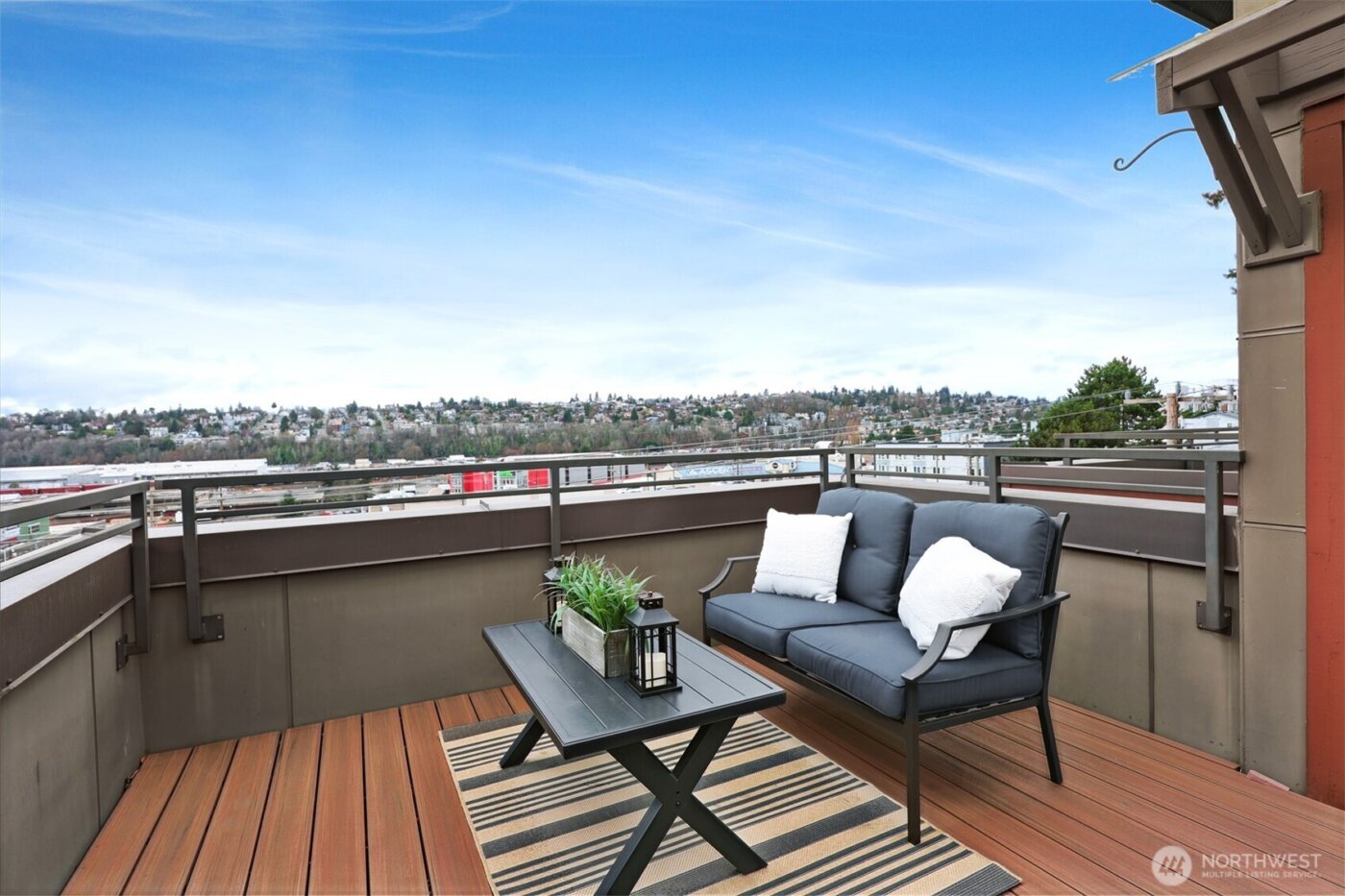 2046 14th Avenue W #B, Seattle, WA 98119