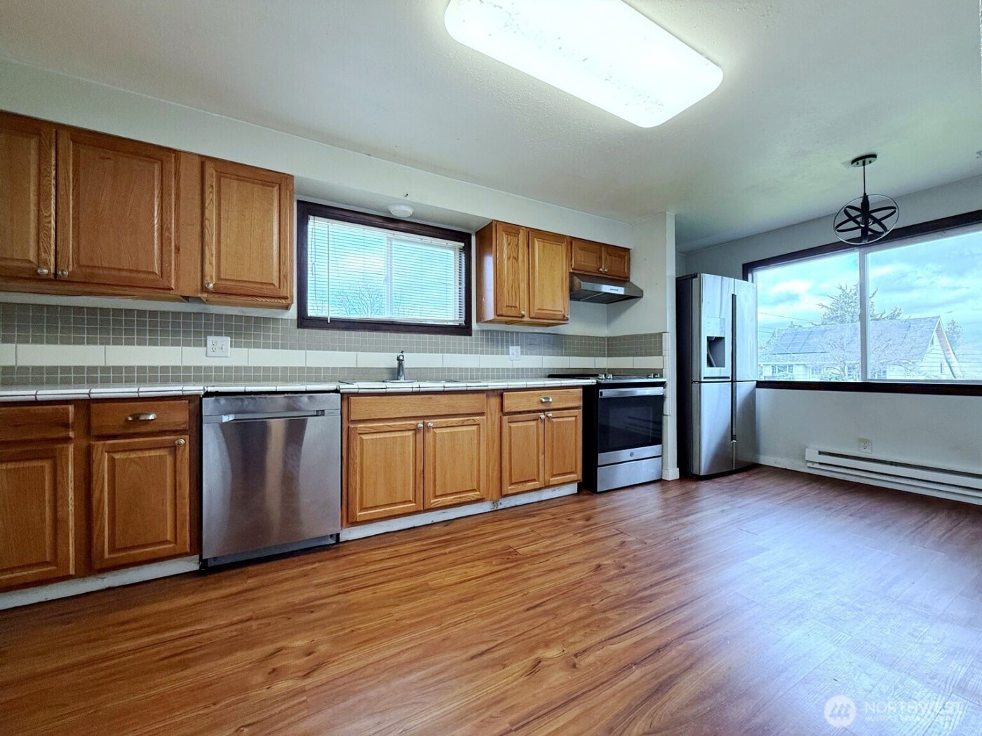 6530 S G Street , Tacoma, WA 98408