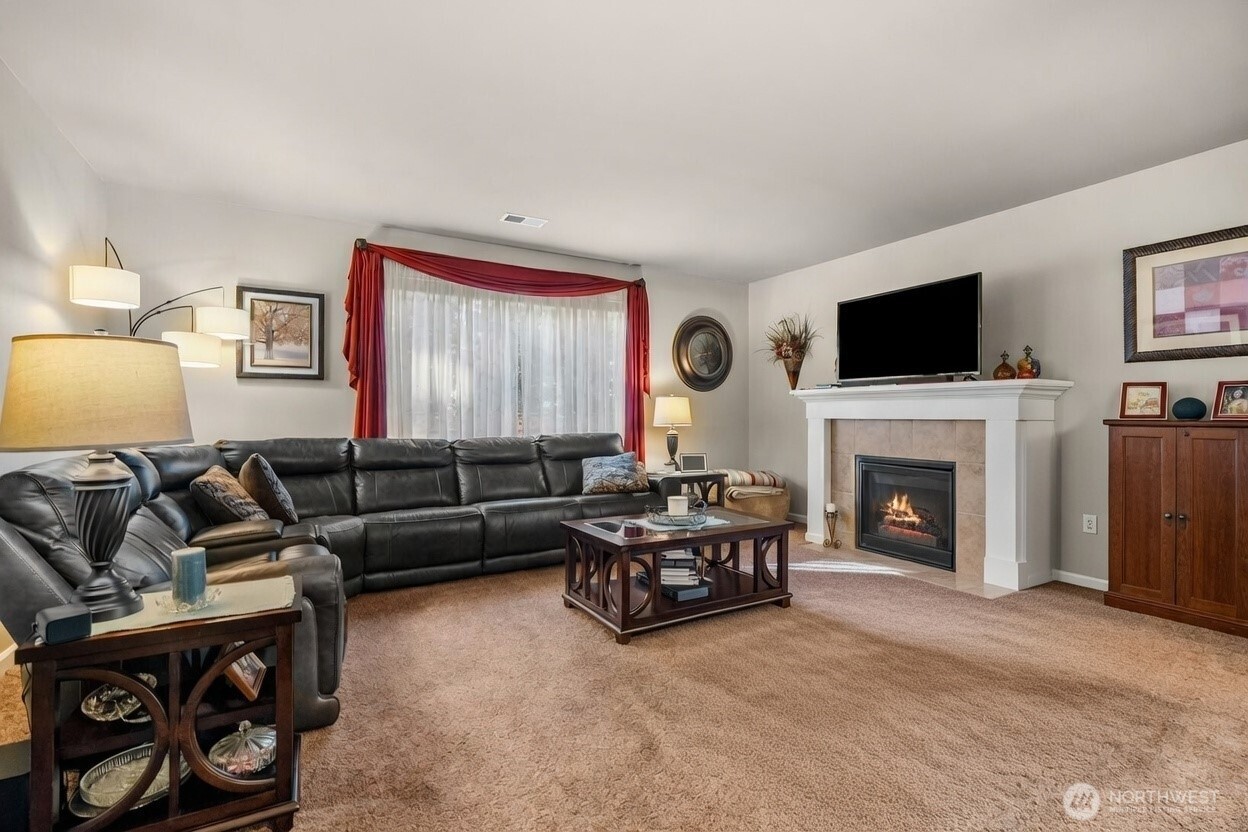 14110 Overlook Drive E, Bonney Lake, WA 98391