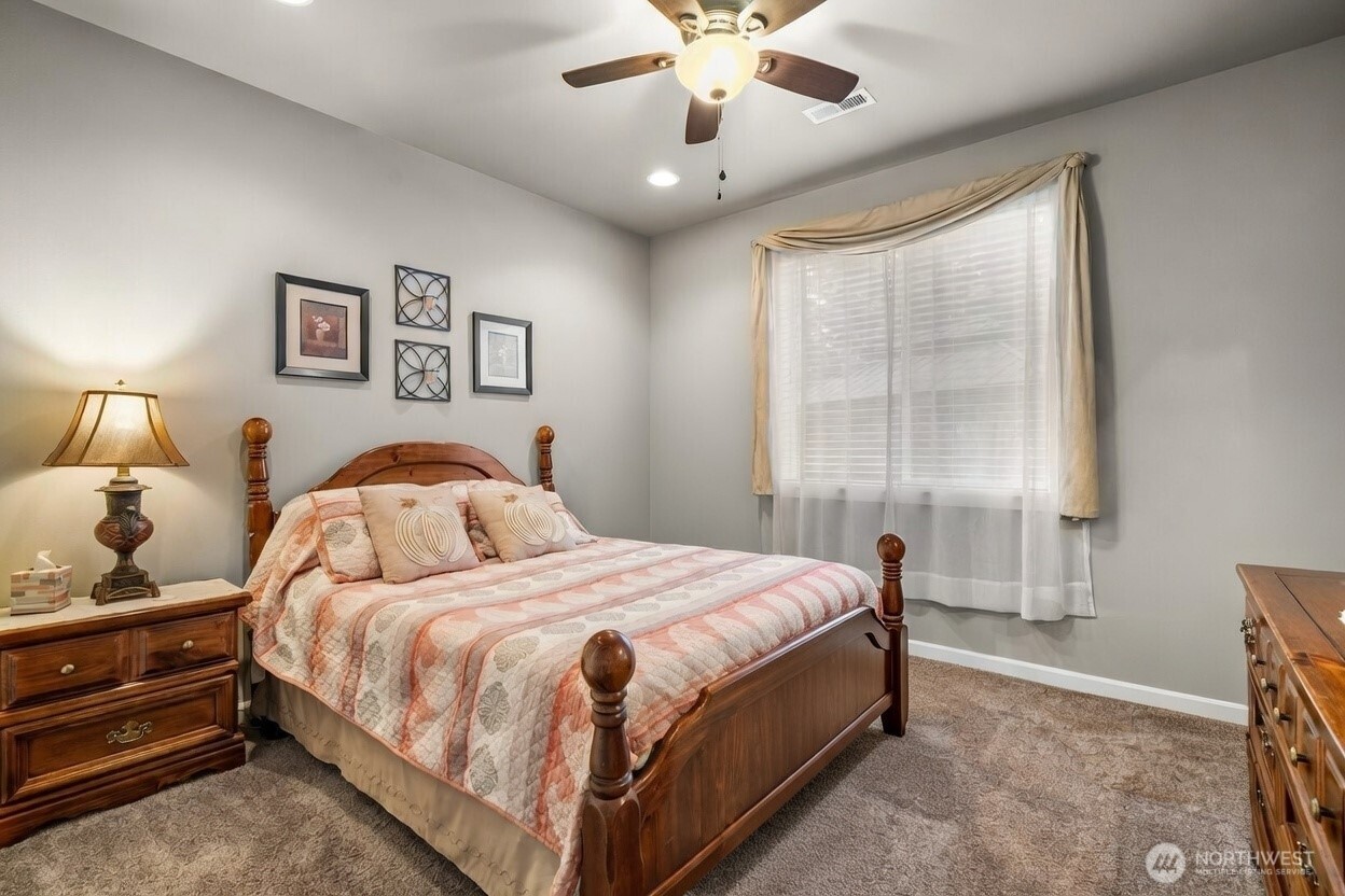 14110 Overlook Drive E, Bonney Lake, WA 98391