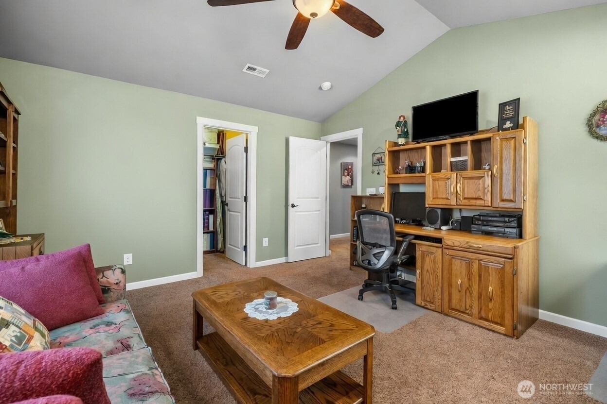 14110 Overlook Drive E, Bonney Lake, WA 98391