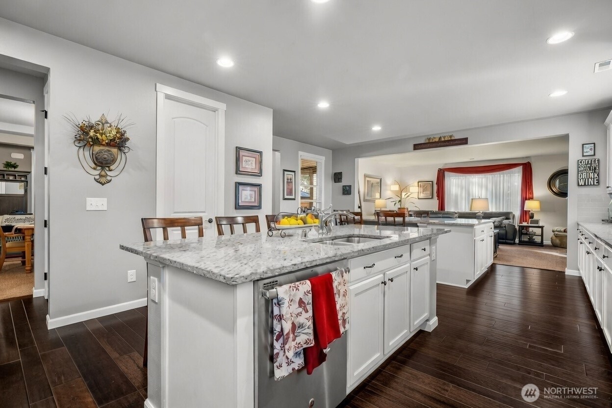 14110 Overlook Drive E, Bonney Lake, WA 98391