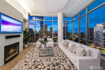 909 5th Avenue #Ph3, Seattle, WA 98164
