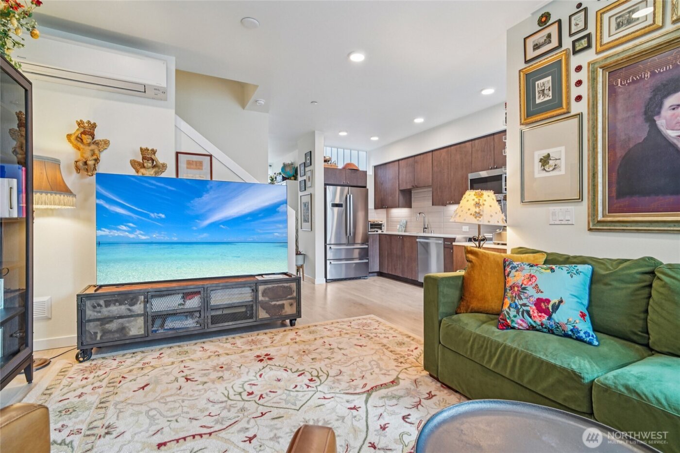 3070 SW Avalon Way #E, Seattle, WA 98126