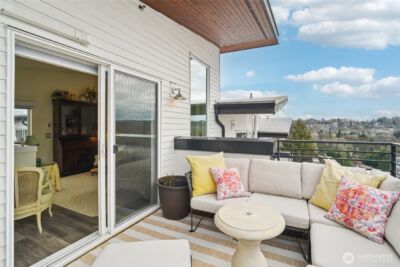 3070 SW Avalon Way #E, Seattle, WA 98126 - Photo 2