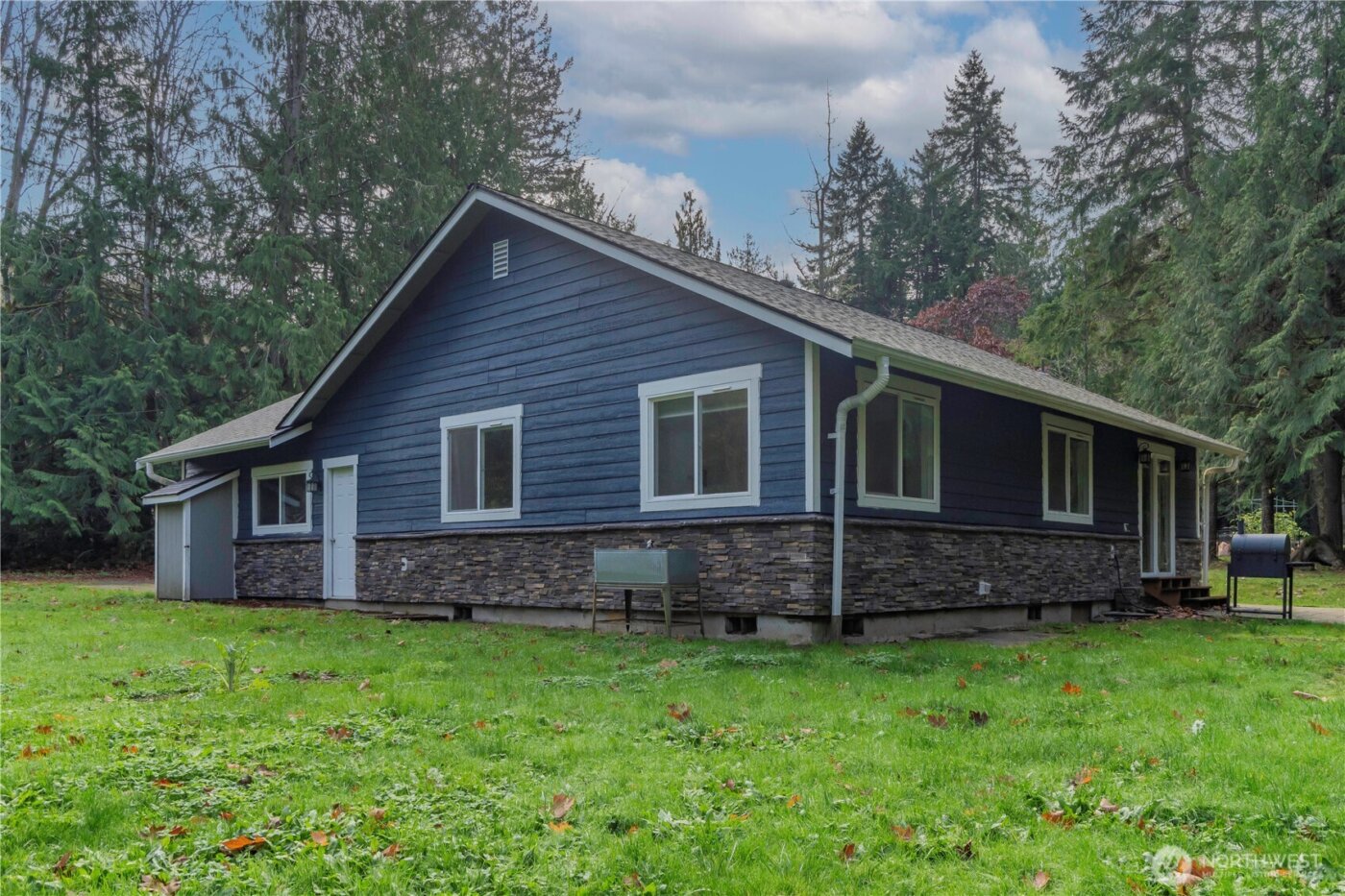 29191 Scenic Drive NE, Poulsbo, WA 98370