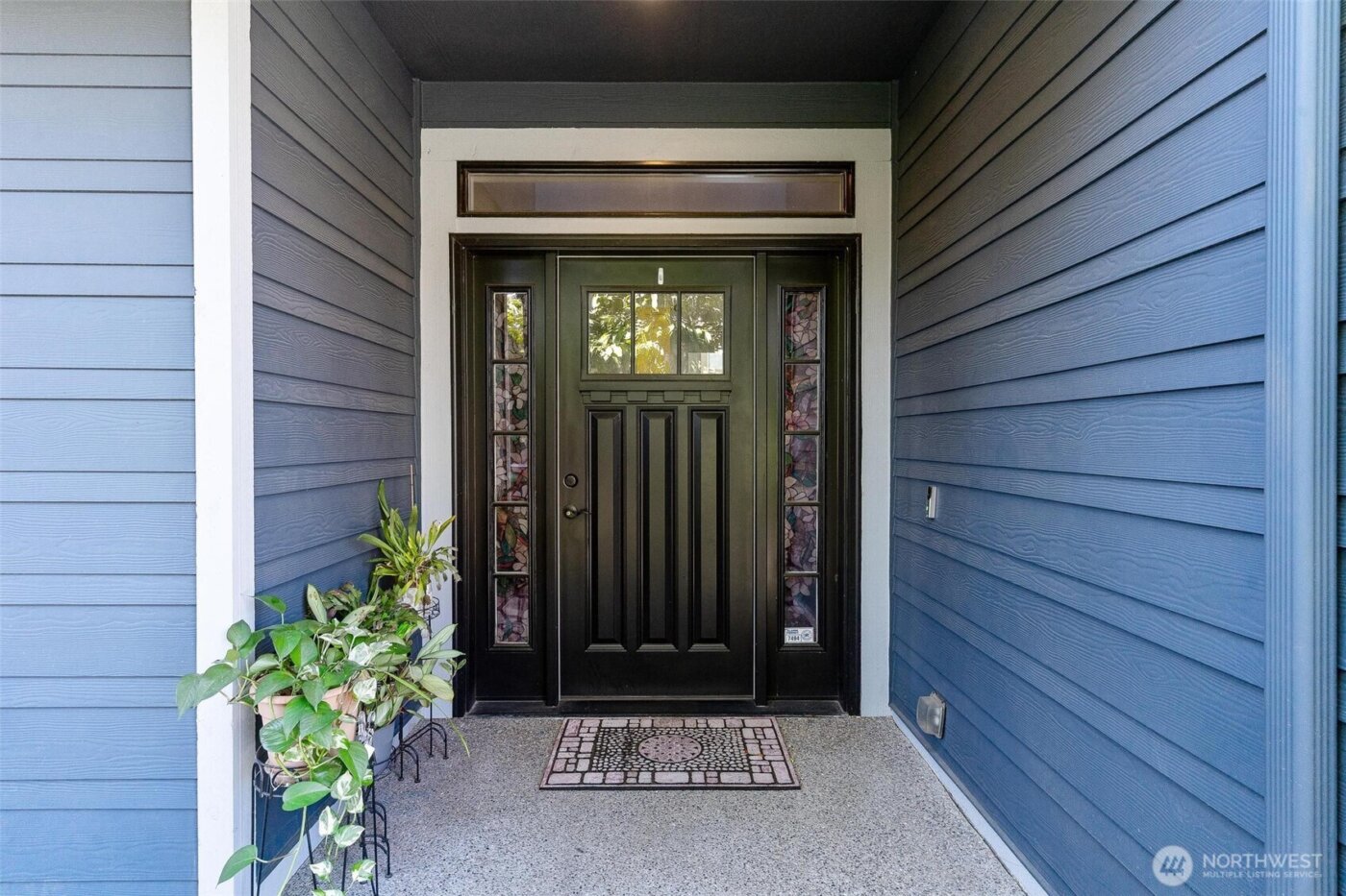 6743 SE 2nd Street , Renton, WA 98059-7077