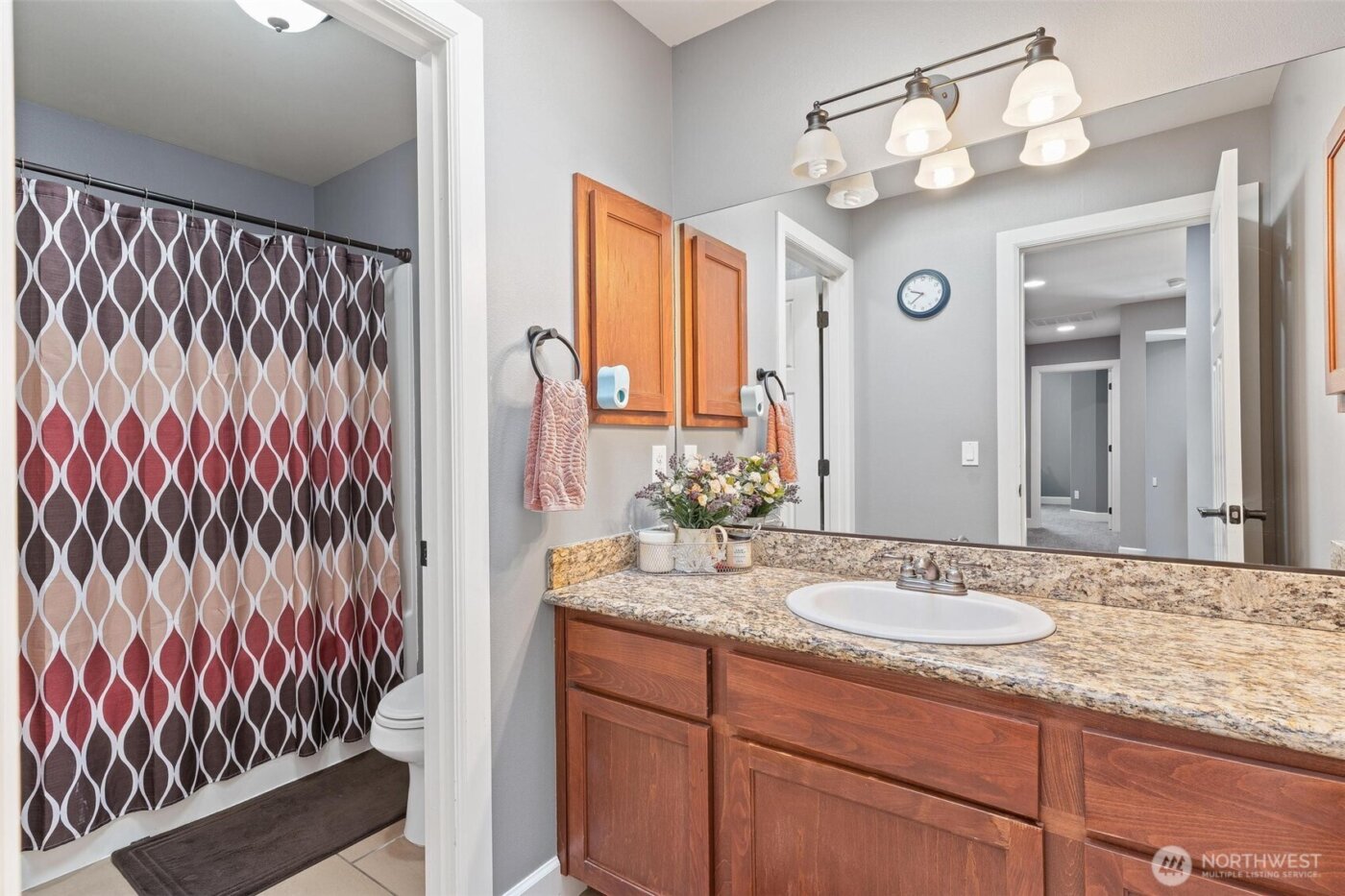 6743 SE 2nd Street , Renton, WA 98059-7077