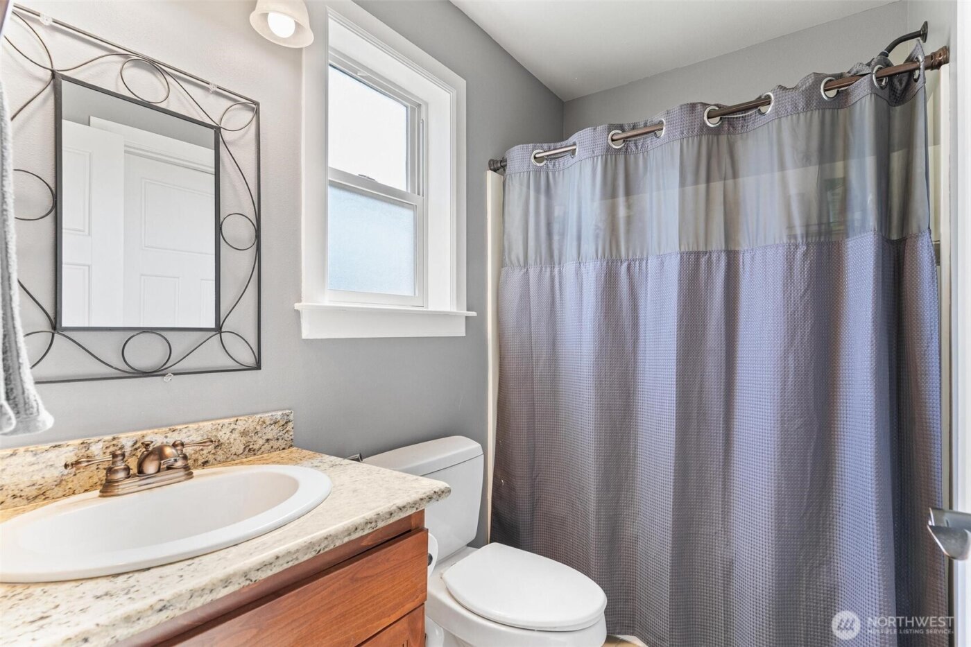 6743 SE 2nd Street , Renton, WA 98059-7077