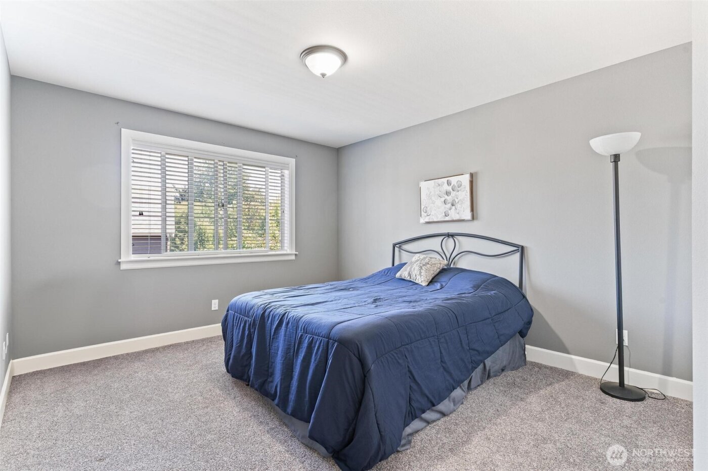 6743 SE 2nd Street , Renton, WA 98059-7077