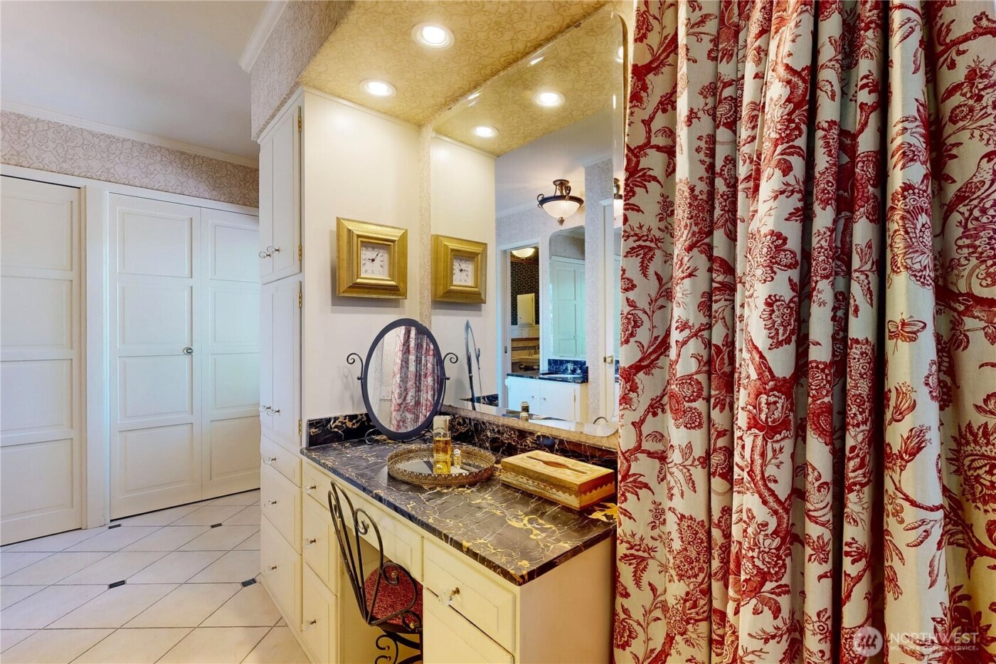 240 Stone Street , Walla Walla, WA 99362