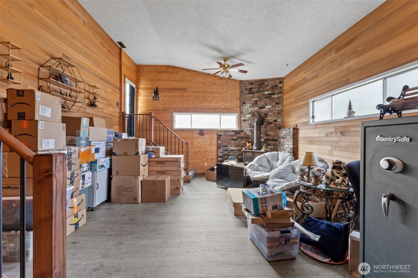 545 Davis Lake Rd , Morton, WA 98356