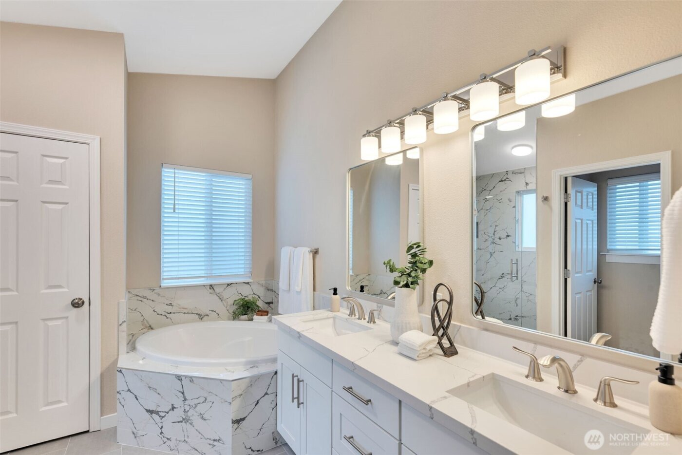 2991 S 296th Street , Federal Way, WA 98003