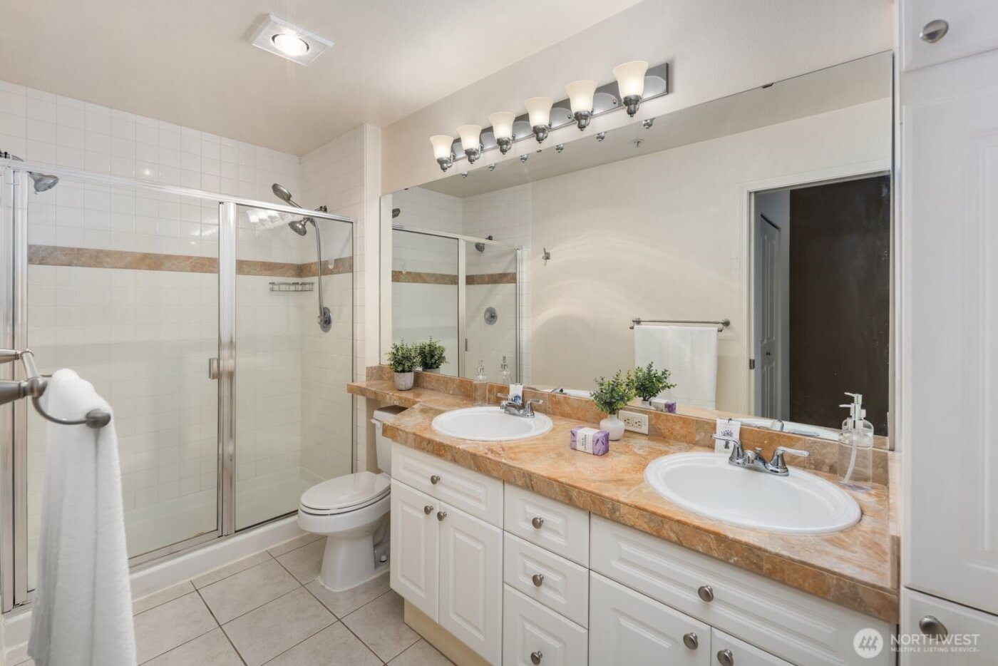 2244 SE 132nd Avenue #B116, Bellevue, WA 98005